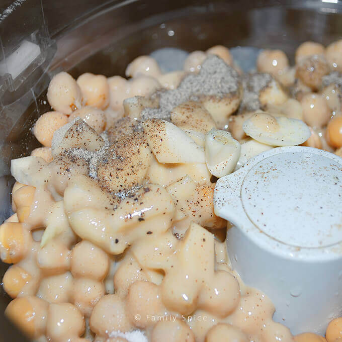 Making Garlic Lover's Hummus by Familyspice.com