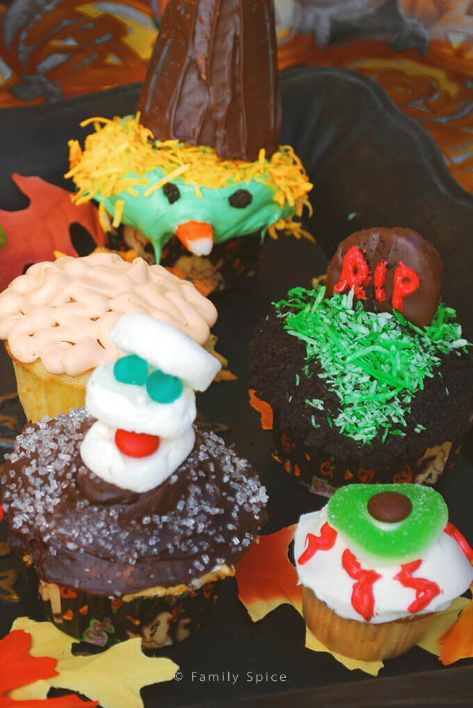 No matter how bad you are at decorating cupcakes, these candy hacks will make some goulishly fun halloween cupcakes! -- FamilySpice.com
