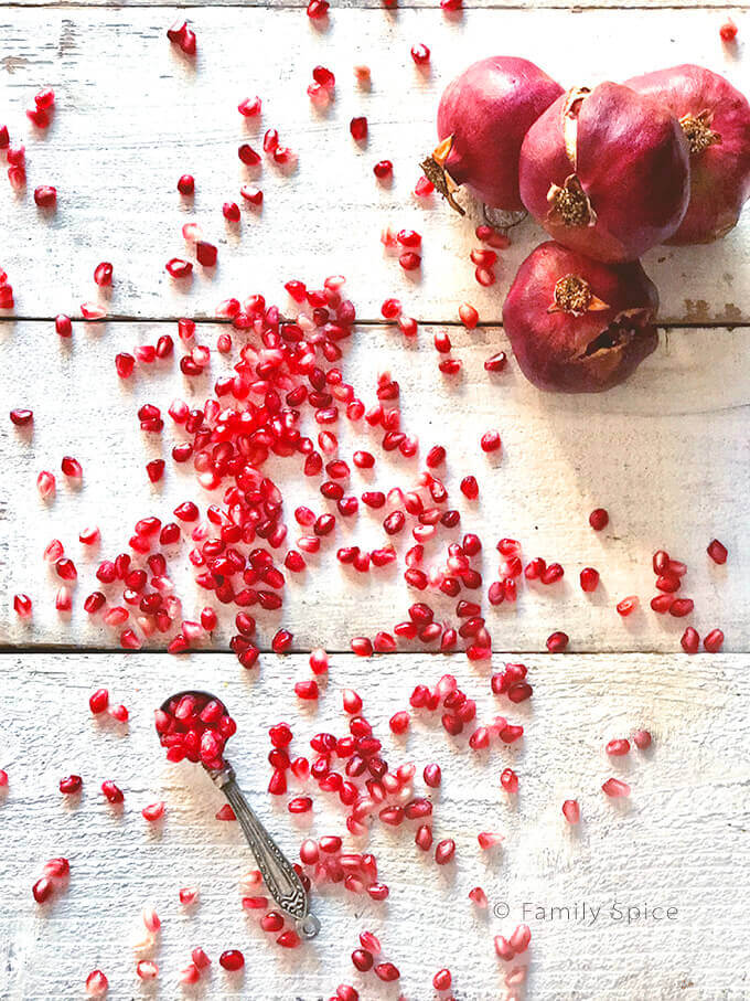 How To Cut A Pomegranate Family Spice