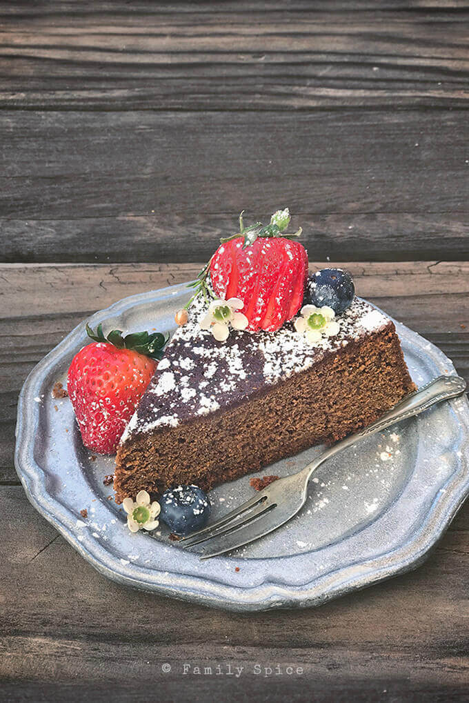 If you like to mix some culinary history with your meals, than you will love The Hamilton Cookbook Gingerbread Cake. -- FamilySpice.com