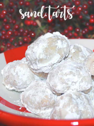 Sand Tarts. Mexican Wedding Cookies. Crescents. Whatever you call them, these easy-to-make cookies are delicious! -- FamilySpice.com