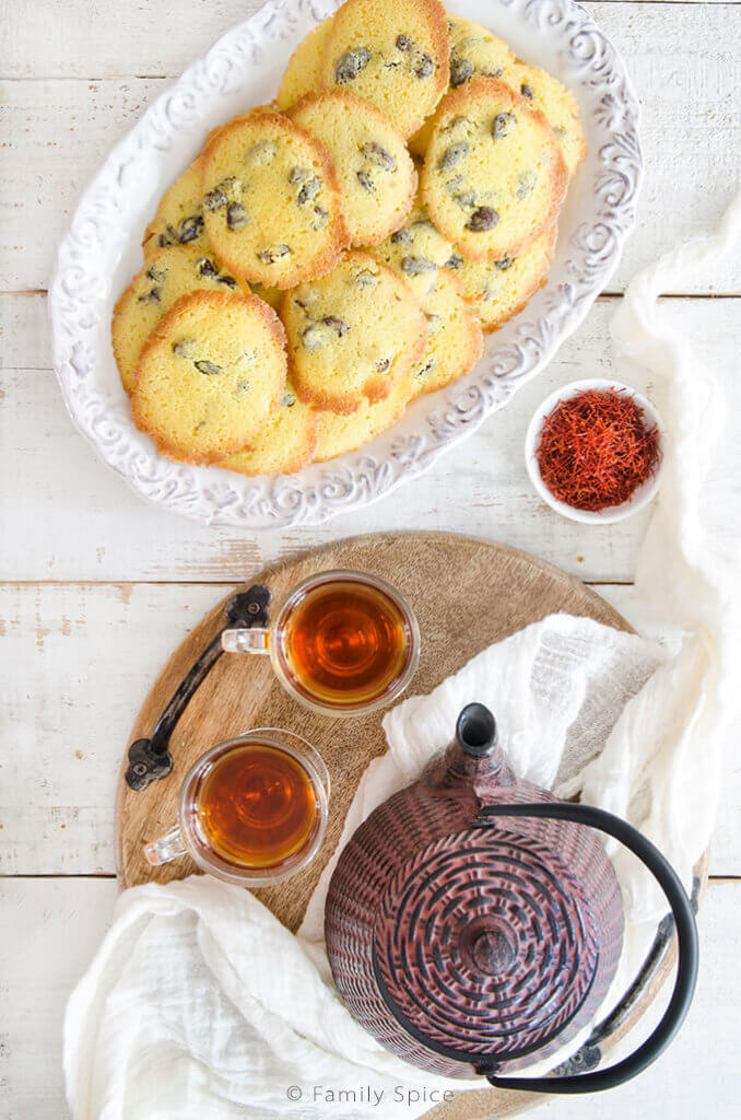 Persian Saffron Raisin Cookies (Shirini Kishmishi) - Family Spice