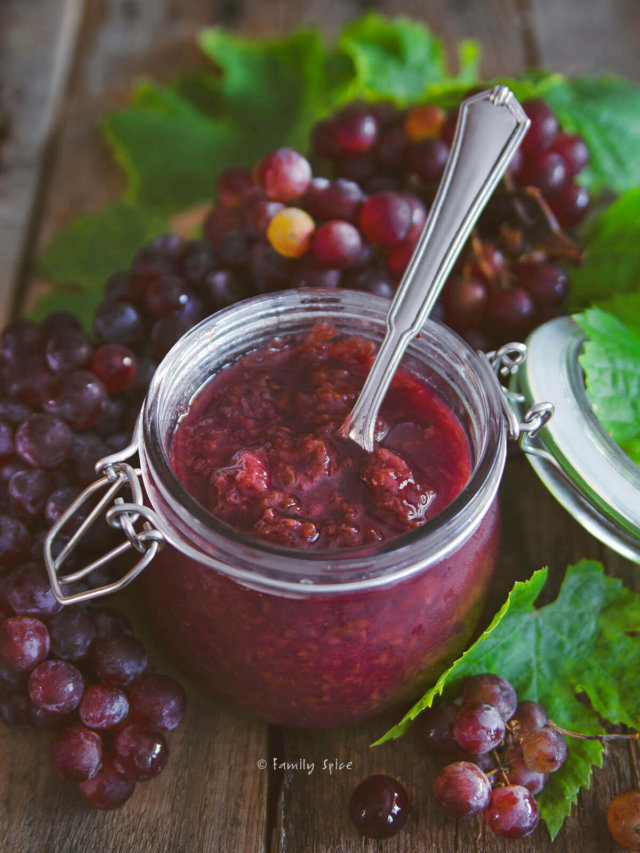 How to Make Grape Jam