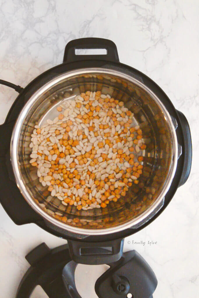 Soaking navy and garbanzo beans in the instant pot