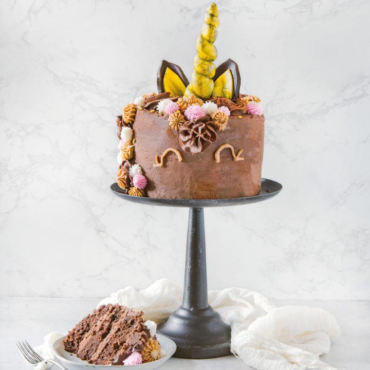 Magical Unicorn birthday cake | Sugardesigns